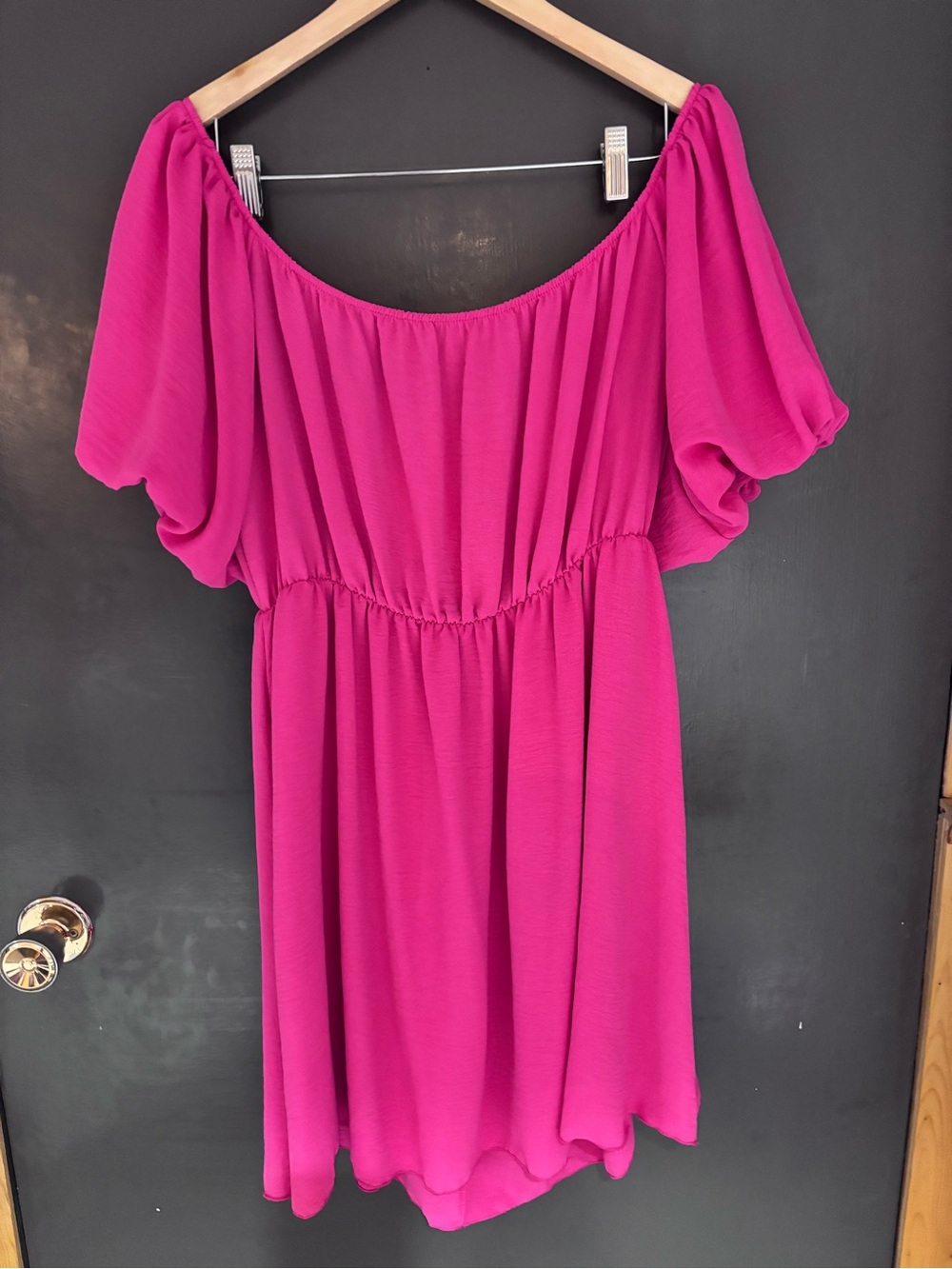 Jessica Simpson Fuchsia Off-Shoulder Short Dress